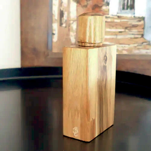 Boselli No. 11 perfume flacon under soft light, natural wood tones | LaPeNu
