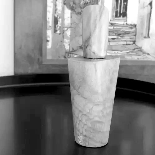 Boselli No. 7 Lavande · hand-sculpted olive wood perfume flacon, black and white view · made in France | LaPeNu