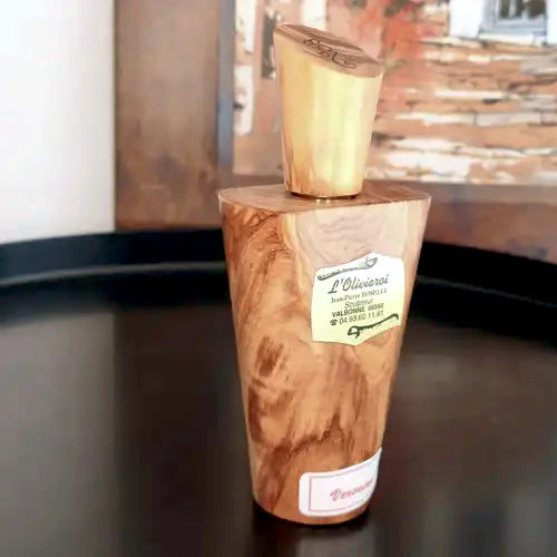Boselli No. 9 — Olive wood perfume flacon with Boselli label | LaPeNu