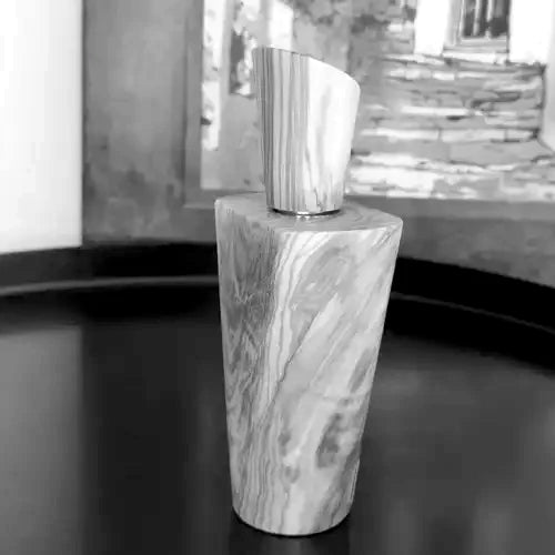 Boselli No. 9 — Olive wood perfume flacon, black and white | LaPeNu