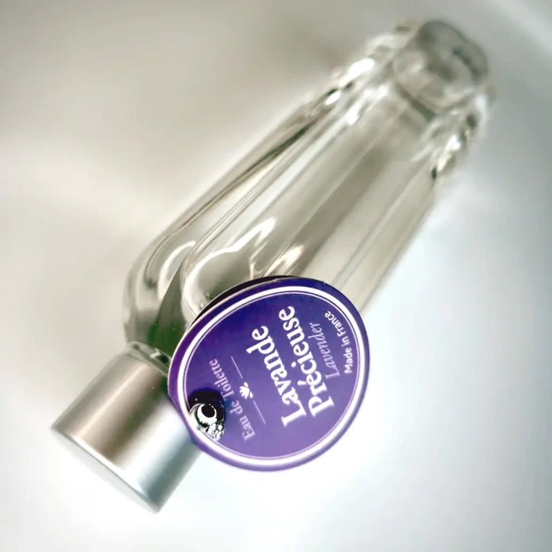 Lavande Précieuse Refill flacon detail – natural lavender eau de toilette · floral fougère · compatible with any flacon · Made in France | LaPeNu