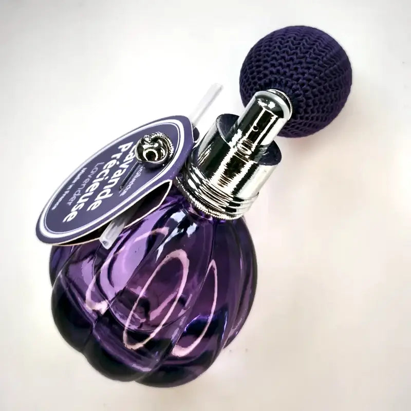 Lavande Précieuse natural lavender EdT – 60 ml retro poire flacon with product tag. Refillable engraved glass, natural fragrance. Made in France | LaPeNu