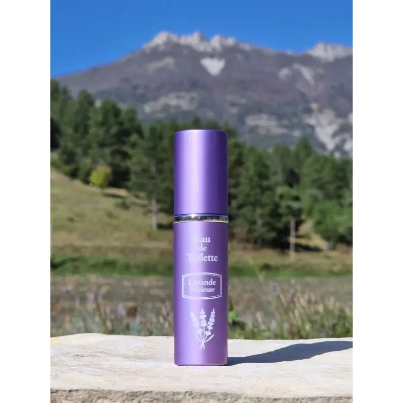 Lavande Précieuse travel spray — fine lavender fragrance from Provence, refillable 10 ml metal flacon. Made in France | LaPeNu 