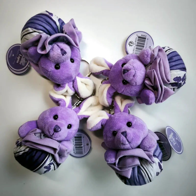 Lavender-filled keychains in Bunny design with quality cotton, velour and lasting craftsmanship. Made in France | Lapenu