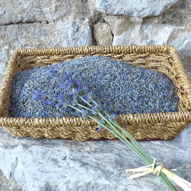 Local dried lavender and lavandin flowers providing a pure, natural floral fragrance from Provence. Made in France | Lapenu