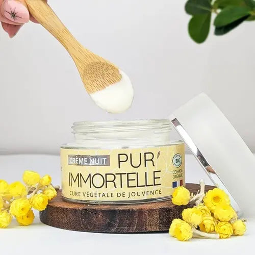 Rich anti-aging night cream with Immortelle & hyaluronic acid — smooths wrinkles & nourishes while you sleep. Provence, France | LaPeNu